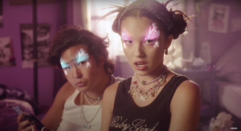 Olivia Rodrigo's Bandana and Space Buns