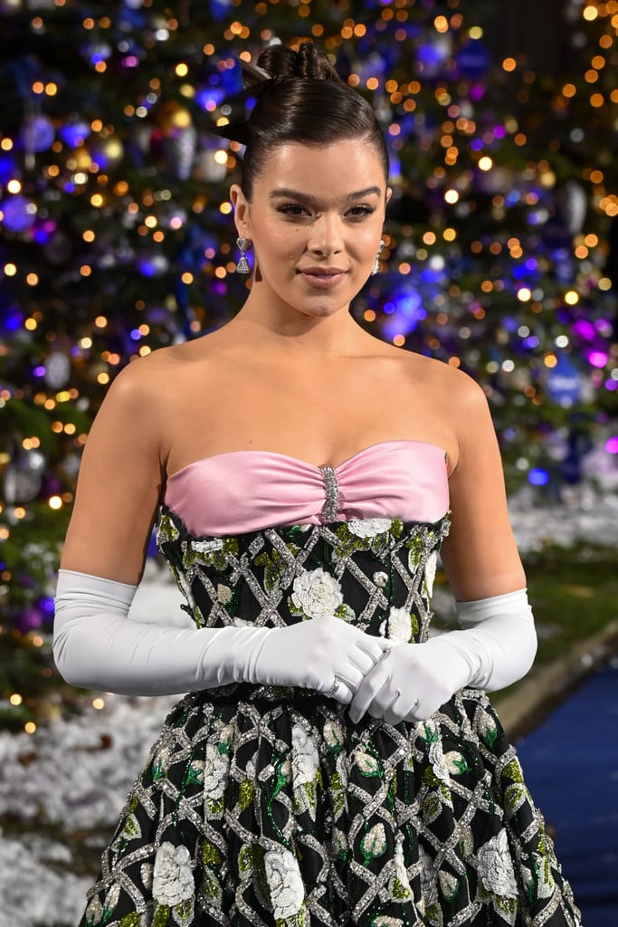 Hailee Steinfeld Looks Regal in Richard Quinn's White Gloves