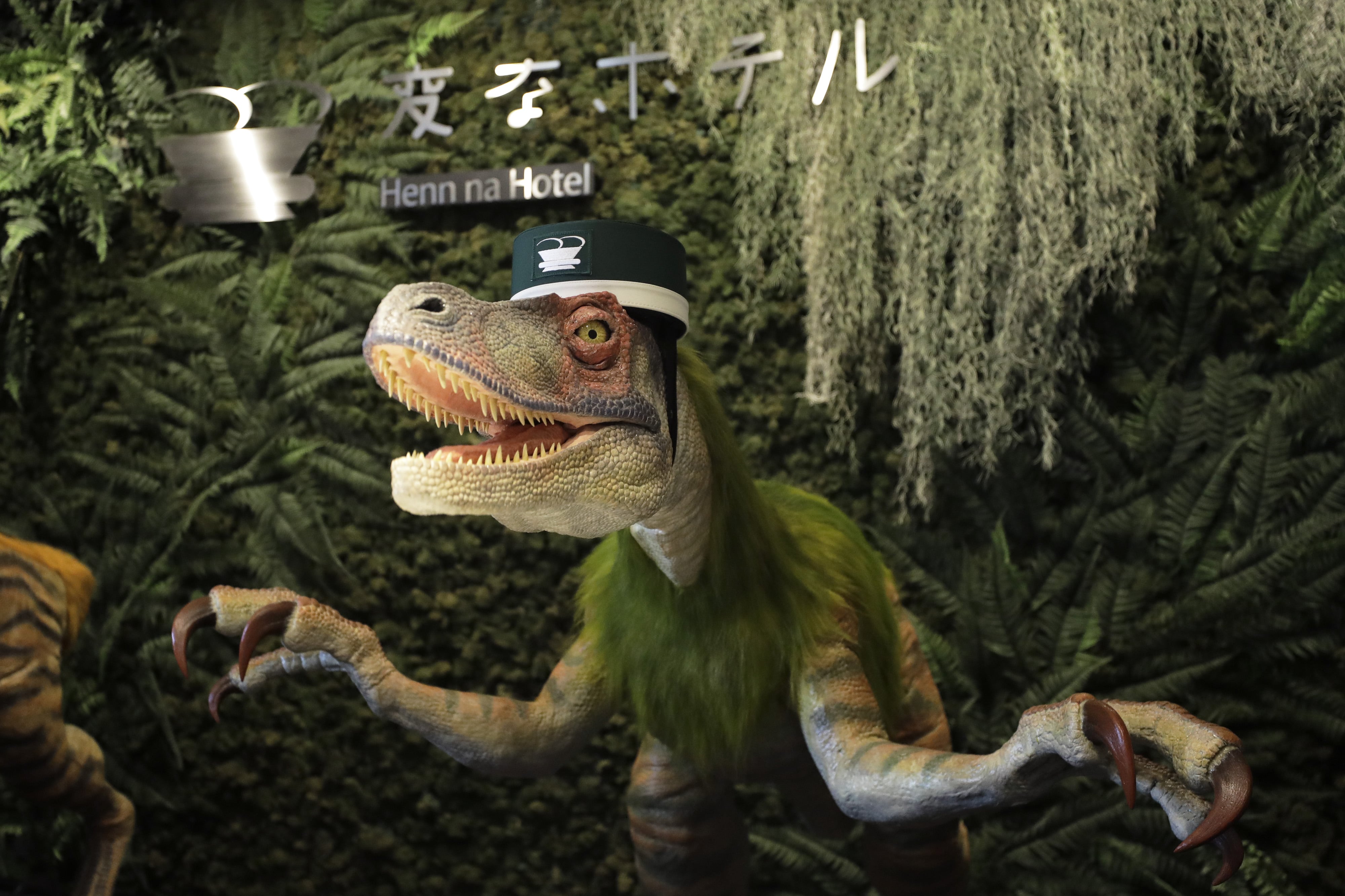 Robot Dinosaur Hotel in Japan | PS Smart Living