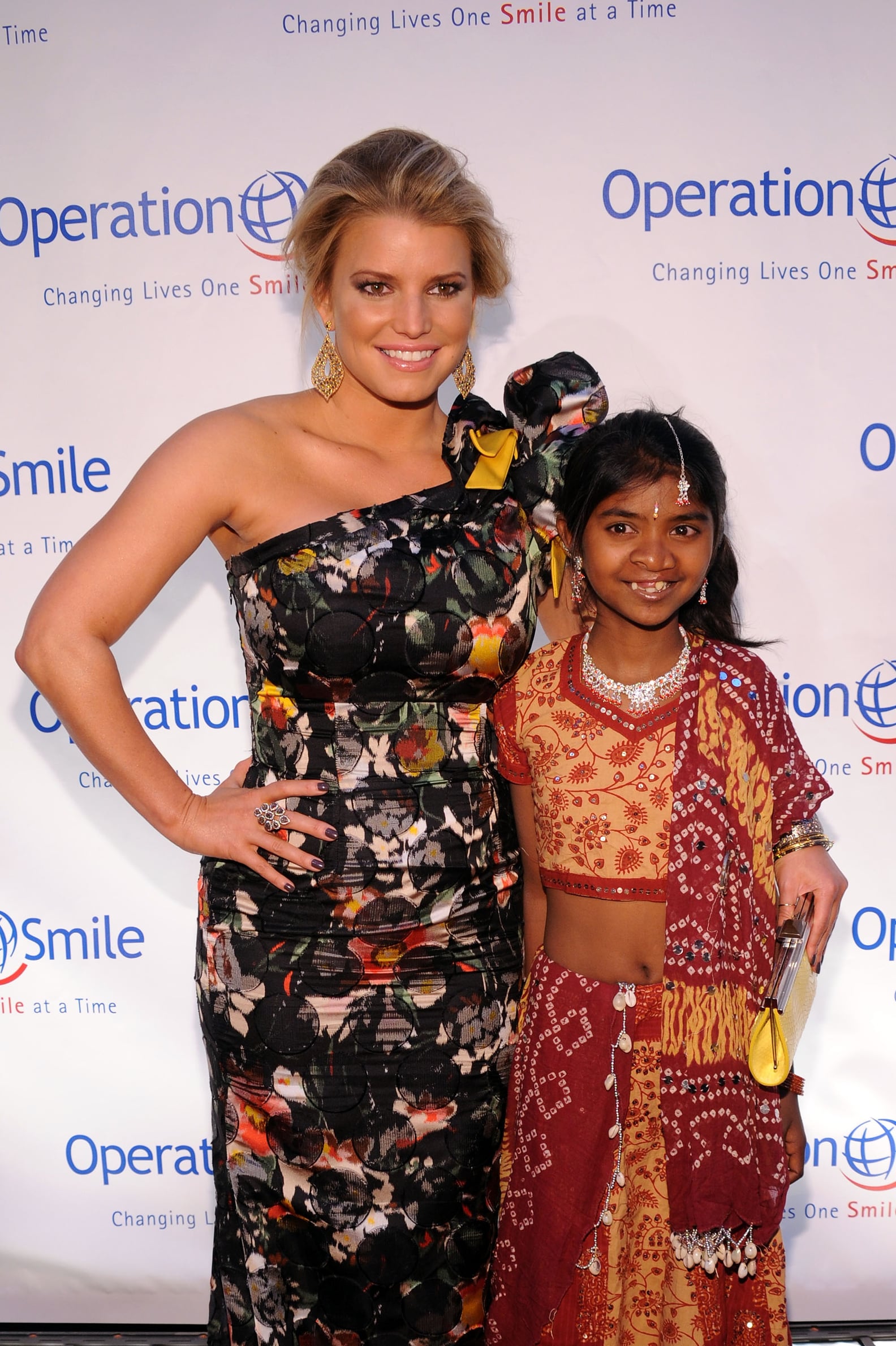 Celebrities Doing Charity Work | Pictures | PS Celebrity