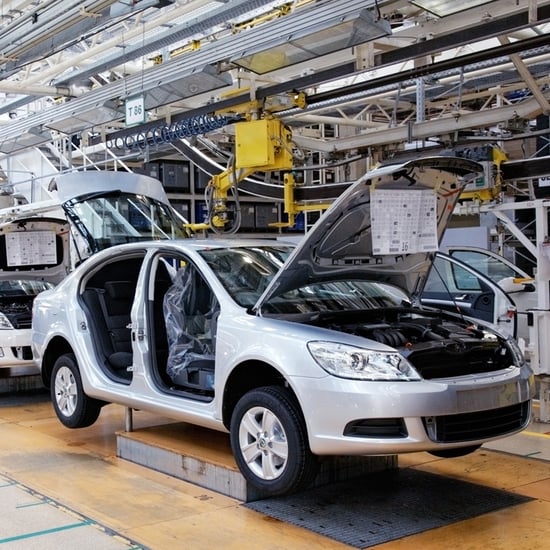 Mercedes-Benz Avoids a Robot Takeover