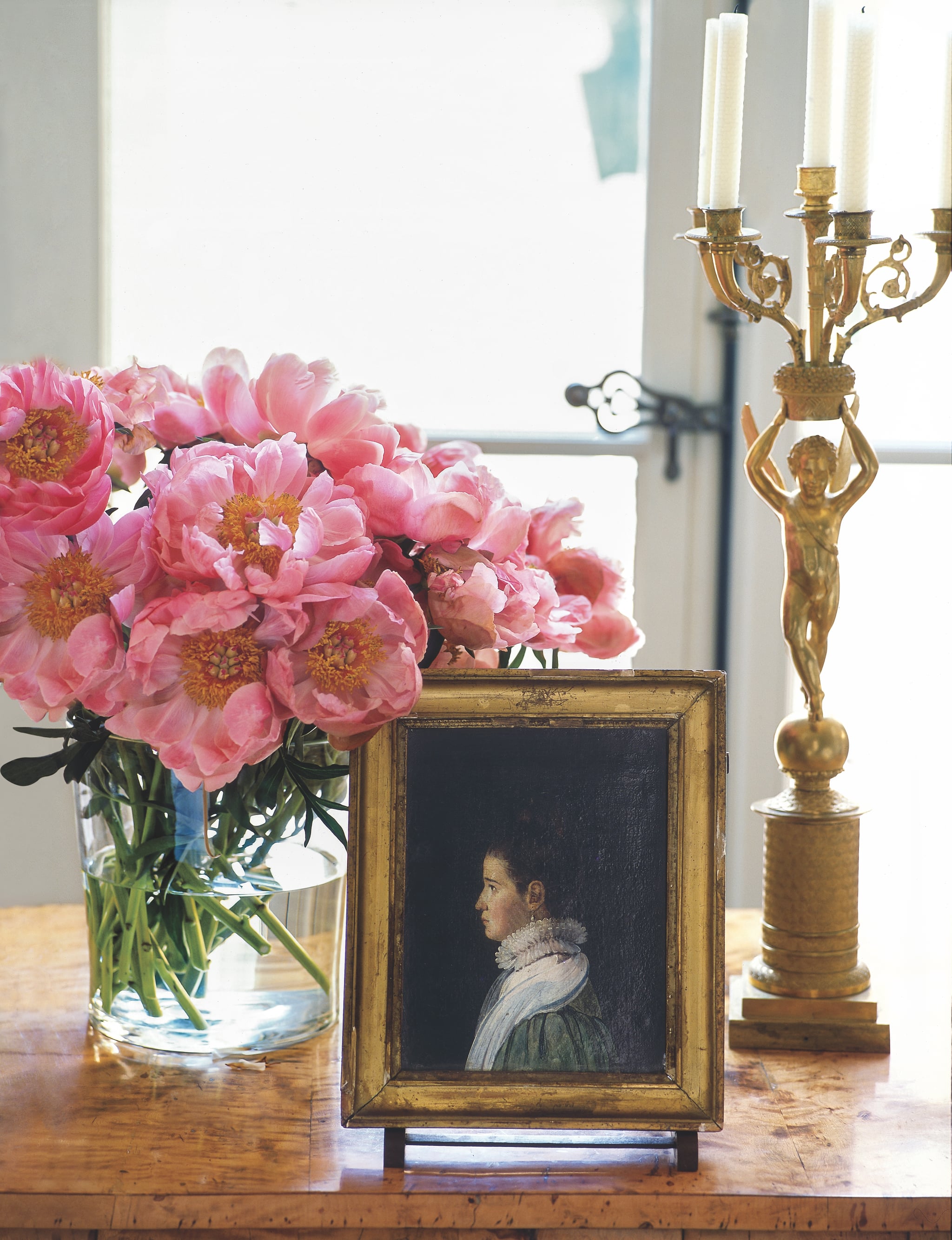 Clinton Smith On How To Decorate With Flowers On A Budget