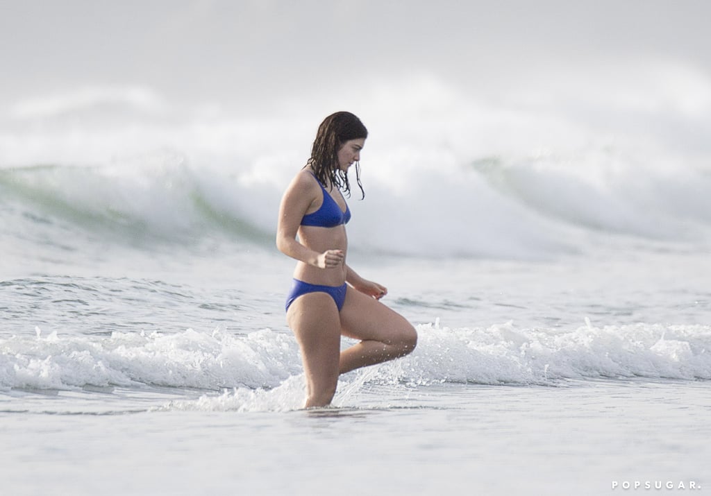 Lorde on the Beach in New Zealand Pictures May 2016