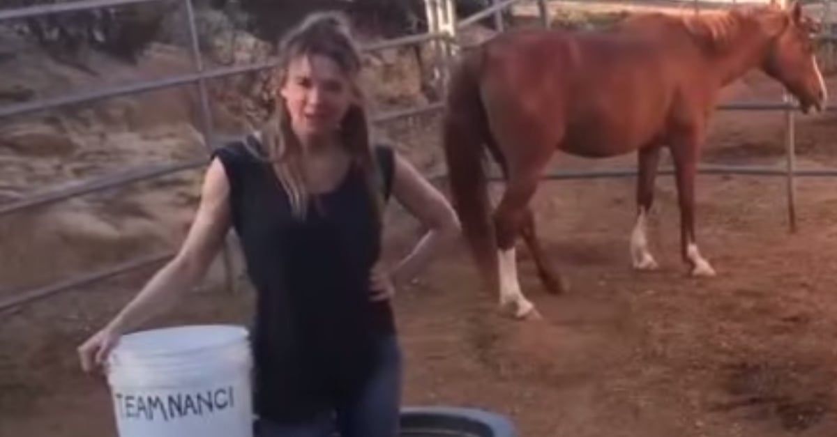 Renee Zellweger Ice Bucket Challenge 2015 PS Celebrity