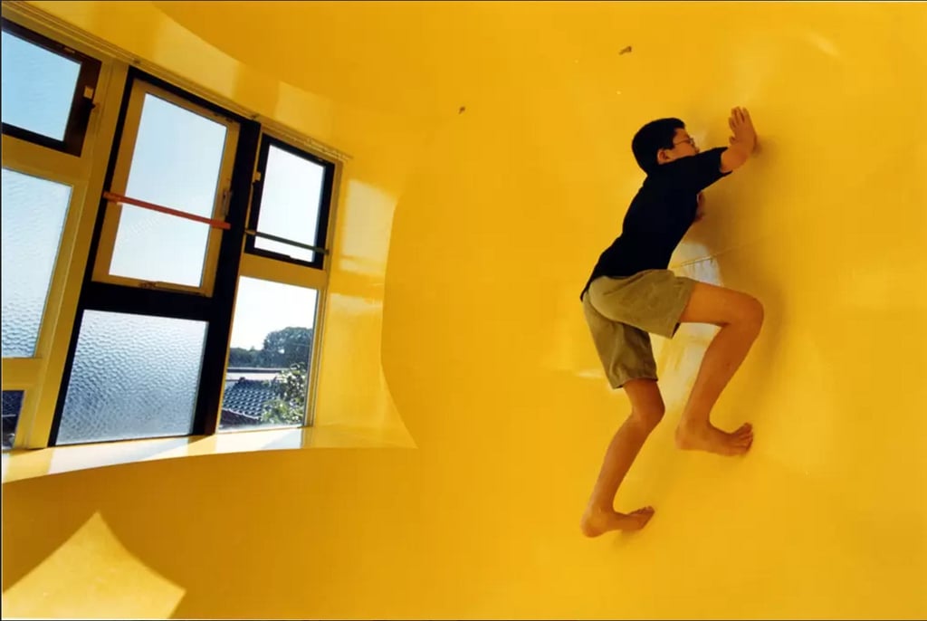 Rent Shoshanna's Tokyo Apartment on Girls