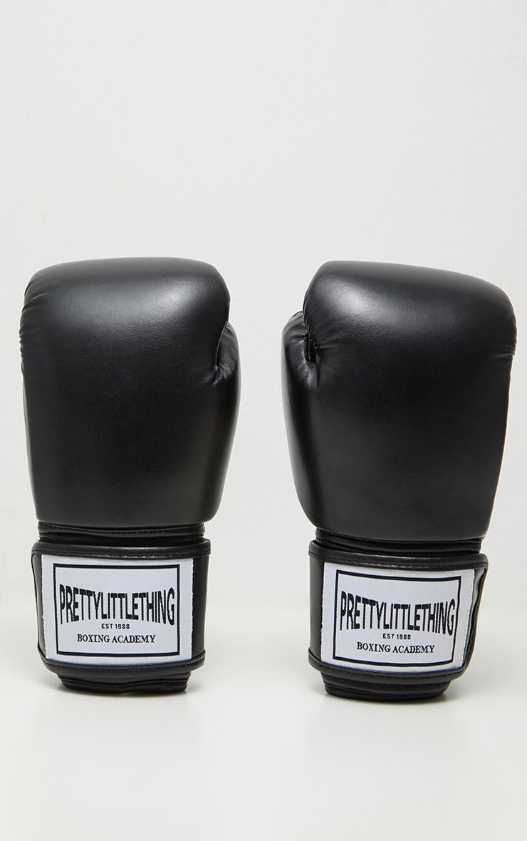 PrettyLittleThing Black Boxing Gloves