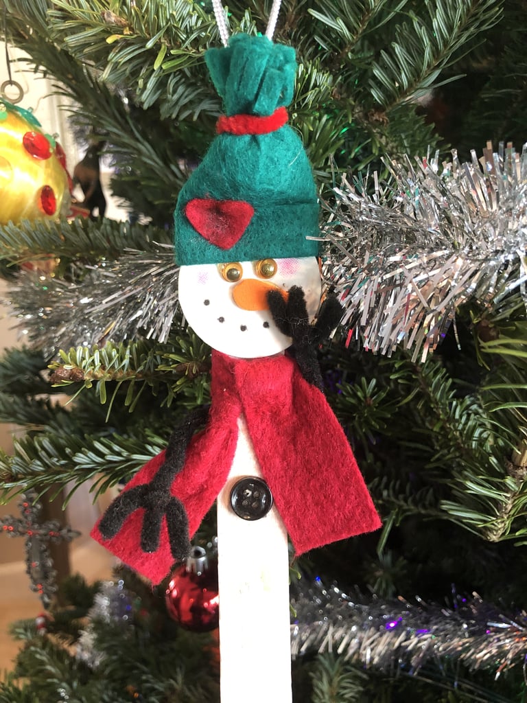 This Cute Lil' Popsicle Stick Snowman