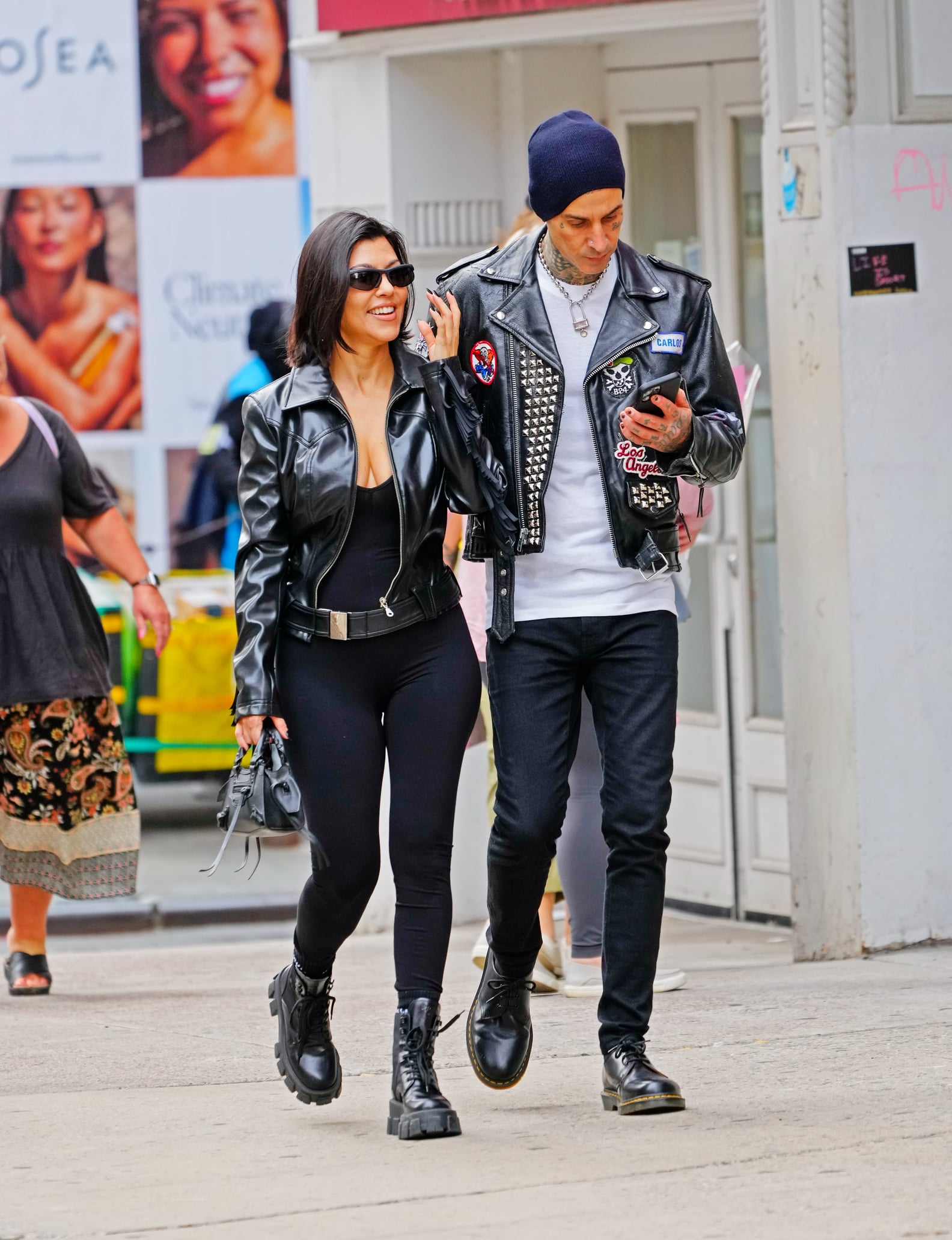 Kourtney Kardashian'S Style Evolution: From Reality Star To Icon - qvqrvlv