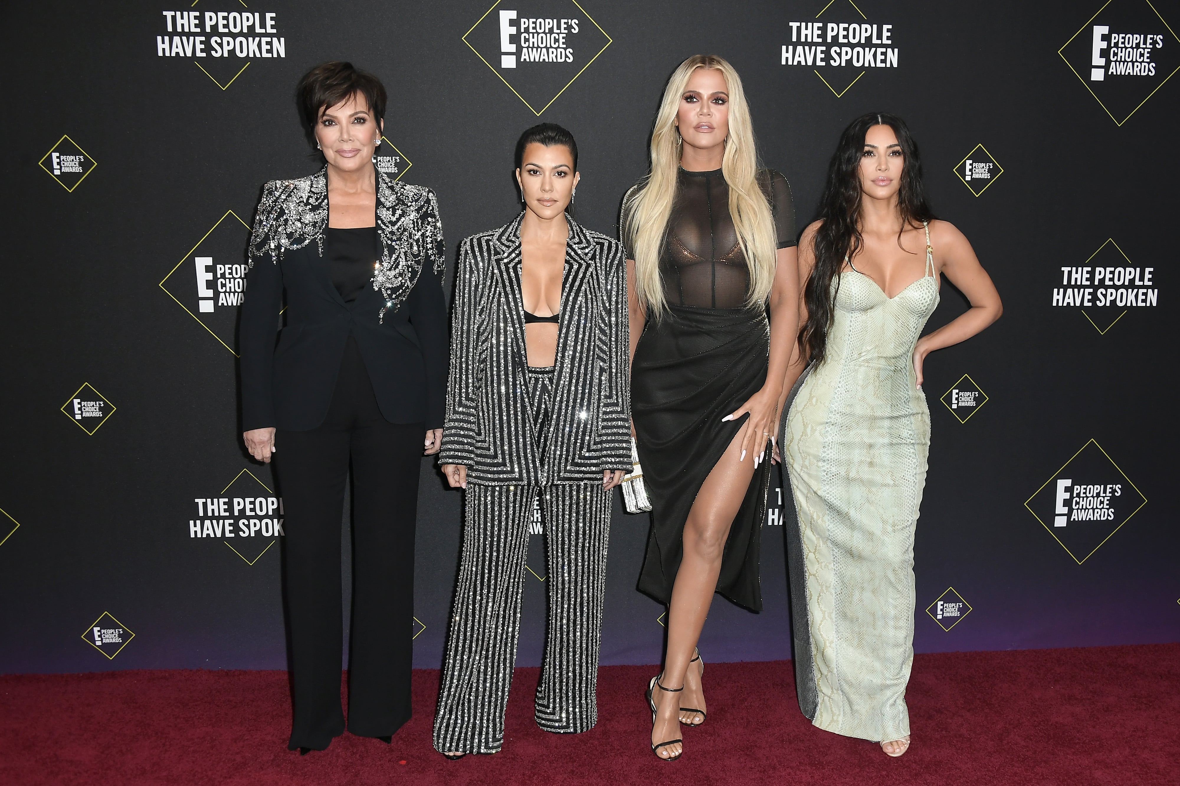 Kardashian Family at the 2019 People s Choice Awards Photos POPSUGAR Celebrity