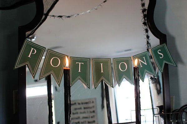 Go to Hogwarts With This Harry Potter Halloween Party