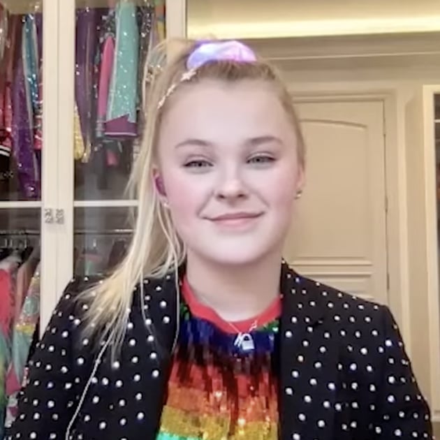 Jojo Siwa Sex Tape - JoJo Siwa Talks Sexuality on 4D With Demi Lovato | Video | POPSUGAR  Celebrity