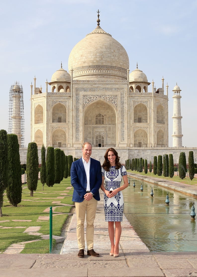 This Completely Casual Photo in Front of the Taj Mahal