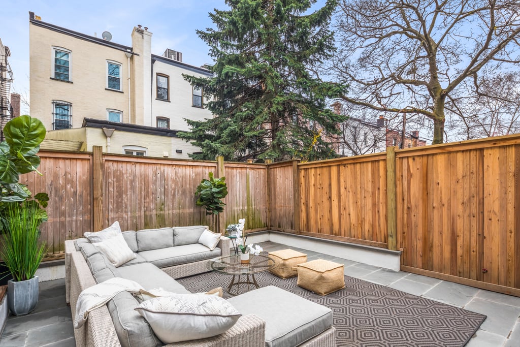 Emily Blunt and John Krasinski Sell Brooklyn Townhouse