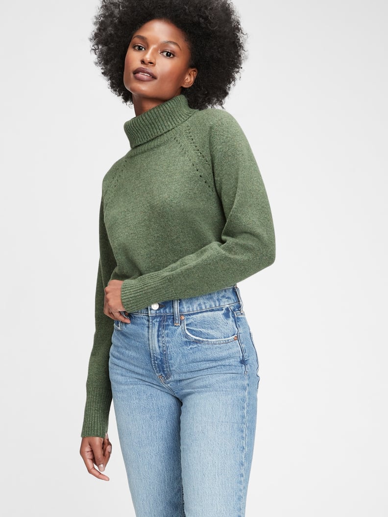Gap fleece turtleneck hotsell sweatshirt