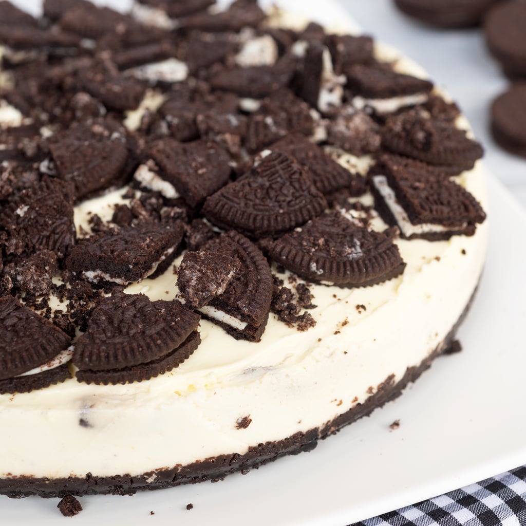This 5-Ingredient Oreo Dump Cake Is the Perfect Summer Dessert