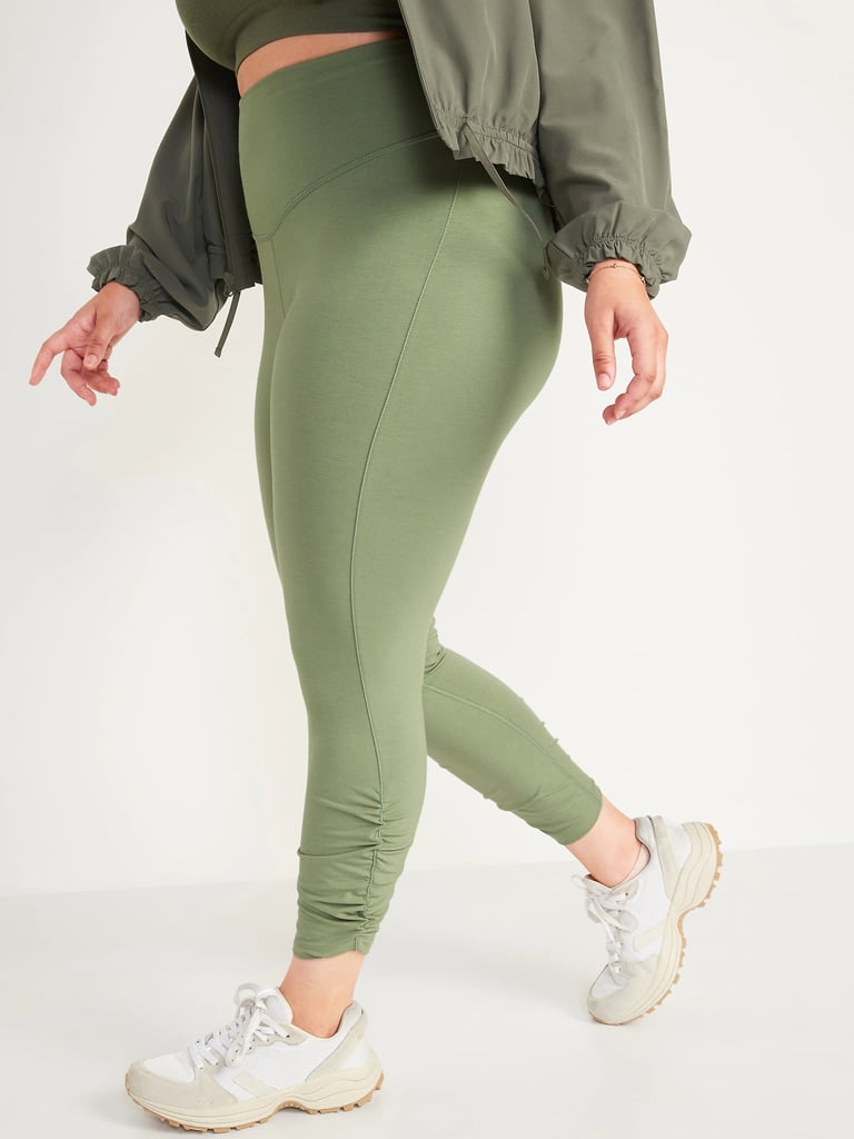 Old Navy Extra High-Waisted PowerChill Ruched 7/8-Length Leggings — Weeping Willow