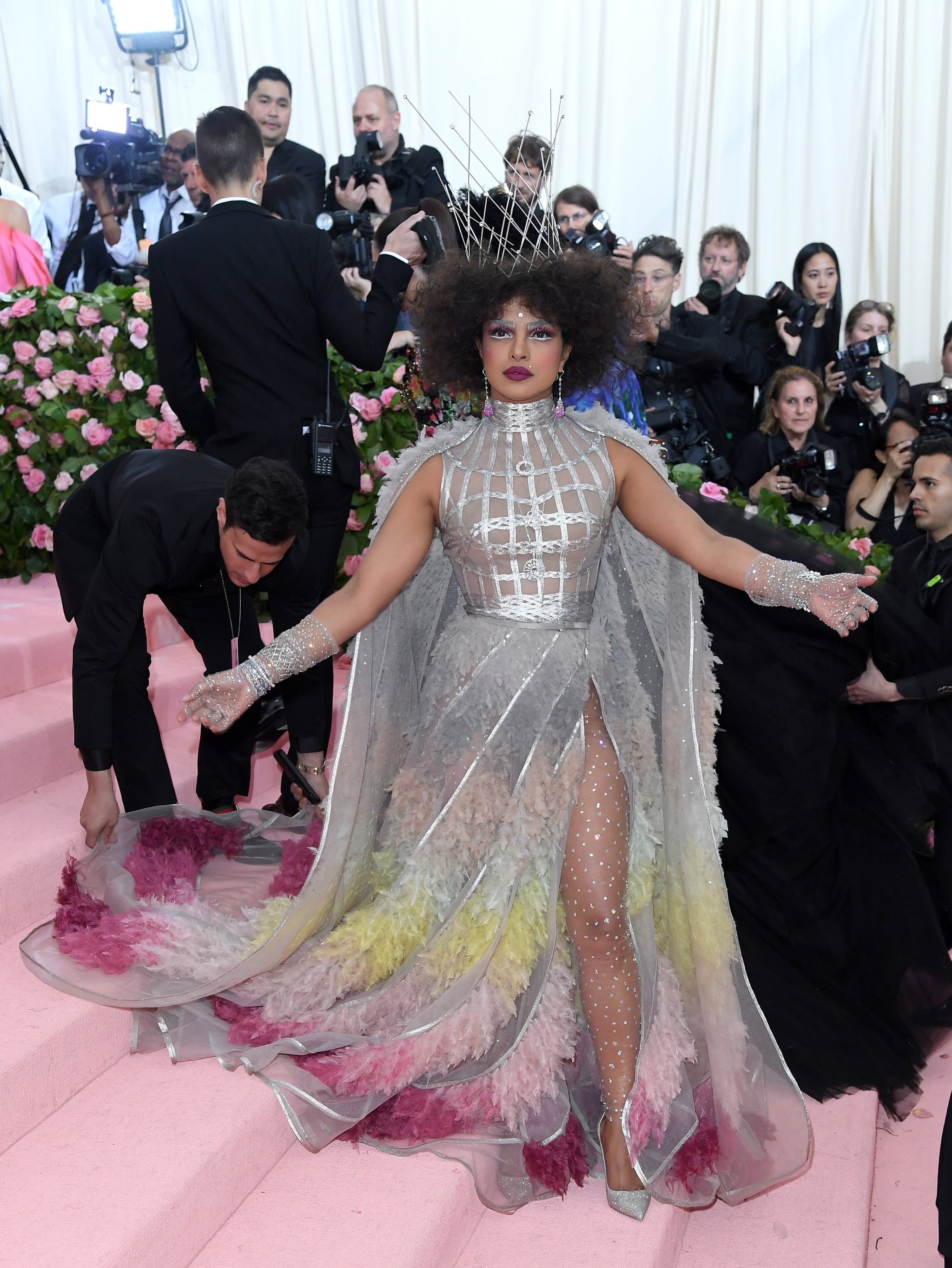 Priyanka Chopra Hair And Makeup At Met Gala 2019 Popsugar Beauty Don't forget to like, share and subscribe. priyanka chopra hair and makeup at met