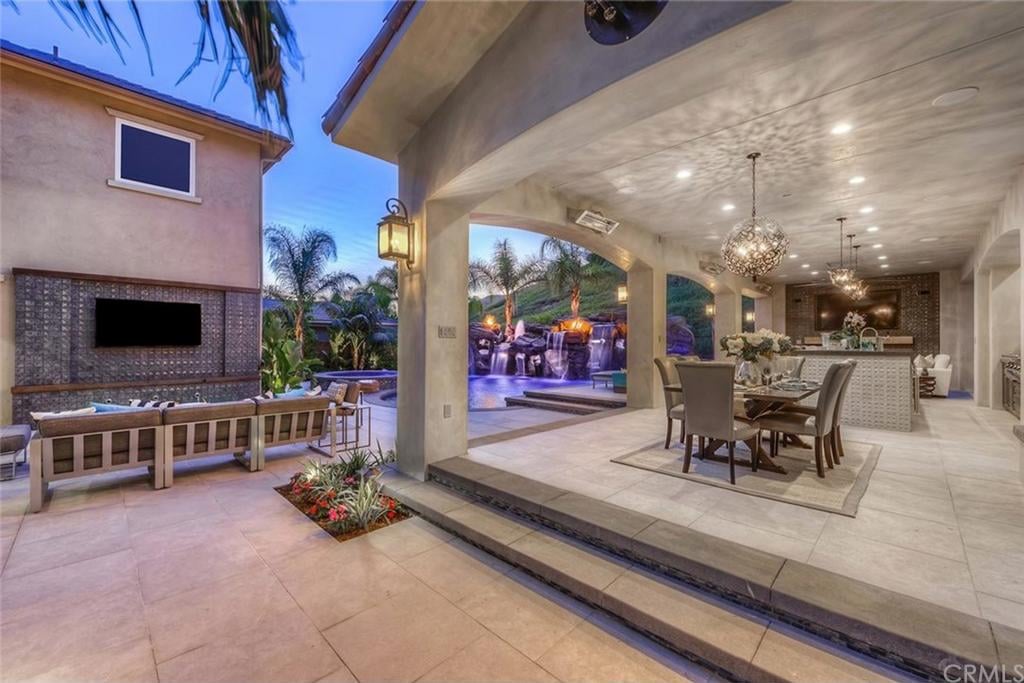 Christina and Tarek El Moussa's Home For Sale