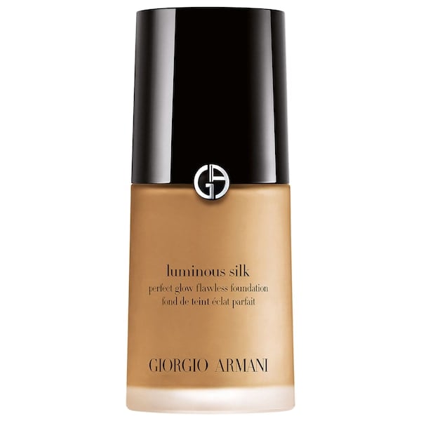 A Cult-Favorite Foundation: Armani Beauty Luminous Silk Perfect Glow Flawless Oil-Free Foundation