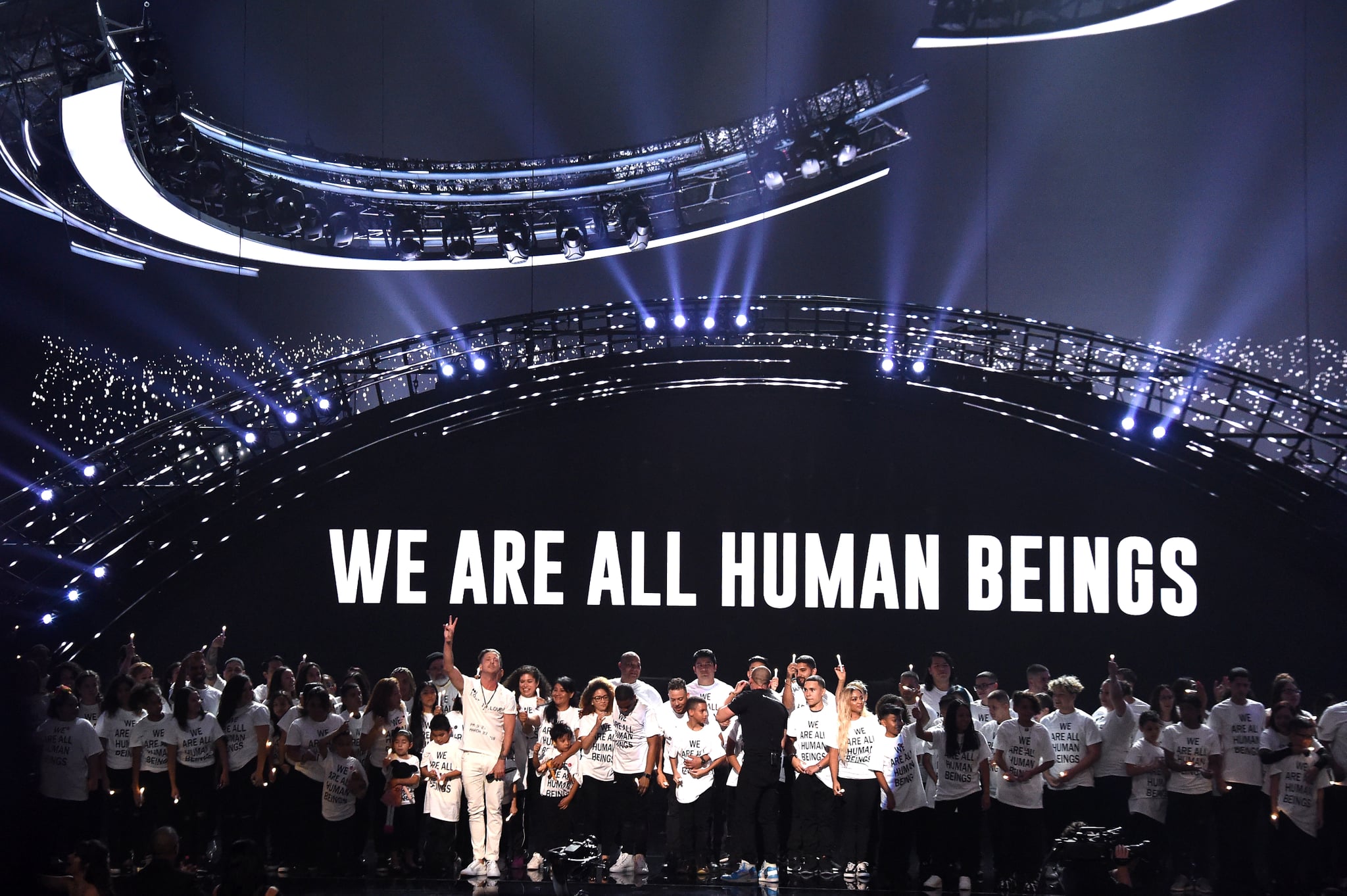 Logic And Ryan Tedder 2018 Mtv Vmas Performance Popsugar Entertainment