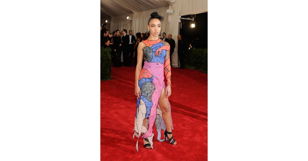 Fka Twigs In Christopher Kane This Chanel Dress Has Kirsten Dunst S Name Written All Over It Popsugar Fashion Photo 74