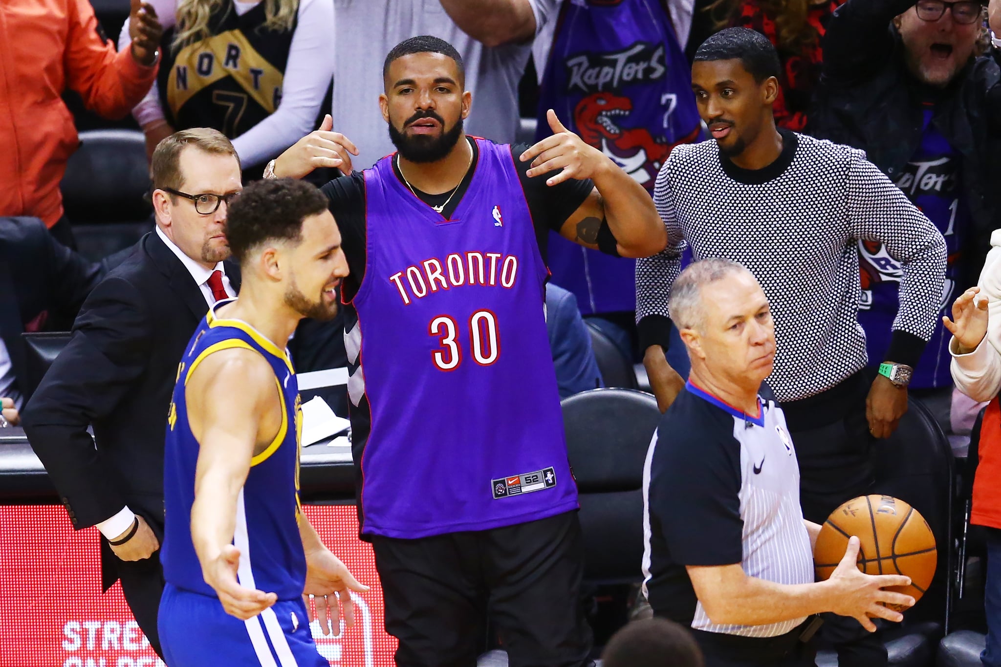 Why Is Drake At The 2019 Nba Finals Popsugar Celebrity