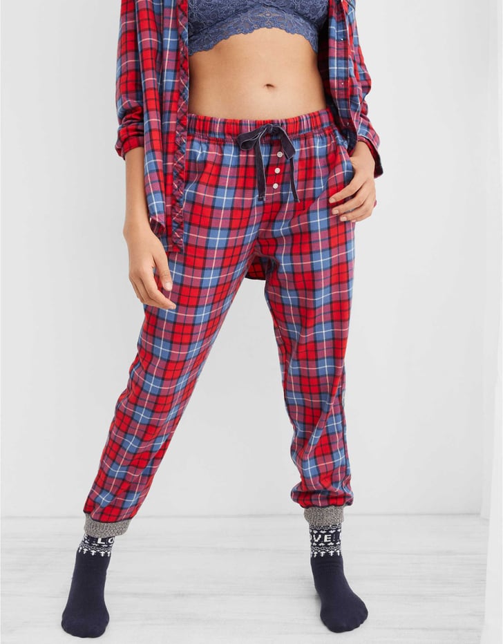 Pajamas With a Twist: Aerie Flannel Jogger | Best Aerie Holiday and ...