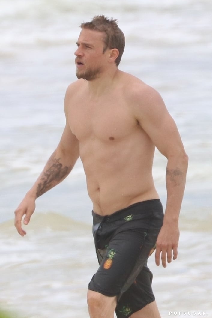 Charlie Hunnam Shirtless on the Beach in Hawaii April 2018 | POPSUGAR ...