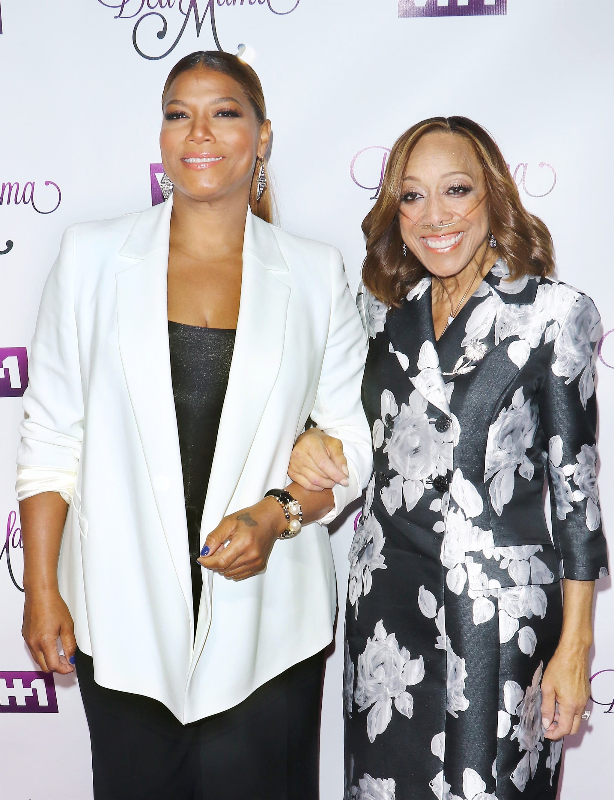 NEW YORK, NY - MAY 03: Singer Queen Latifah and her mother Rita Owens attends the VH1's 