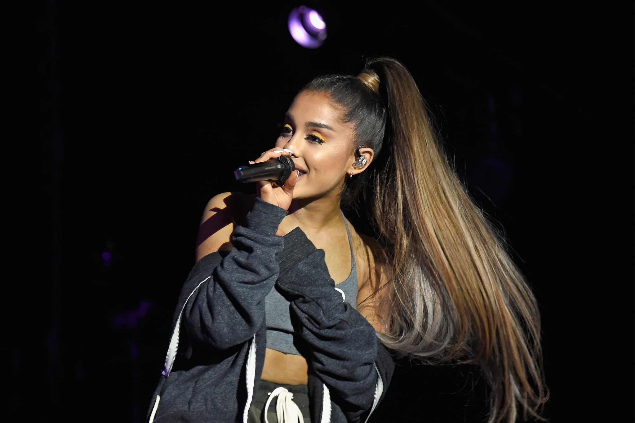 Ariana Grandes Platinum Blond Hair Popsugar Beauty