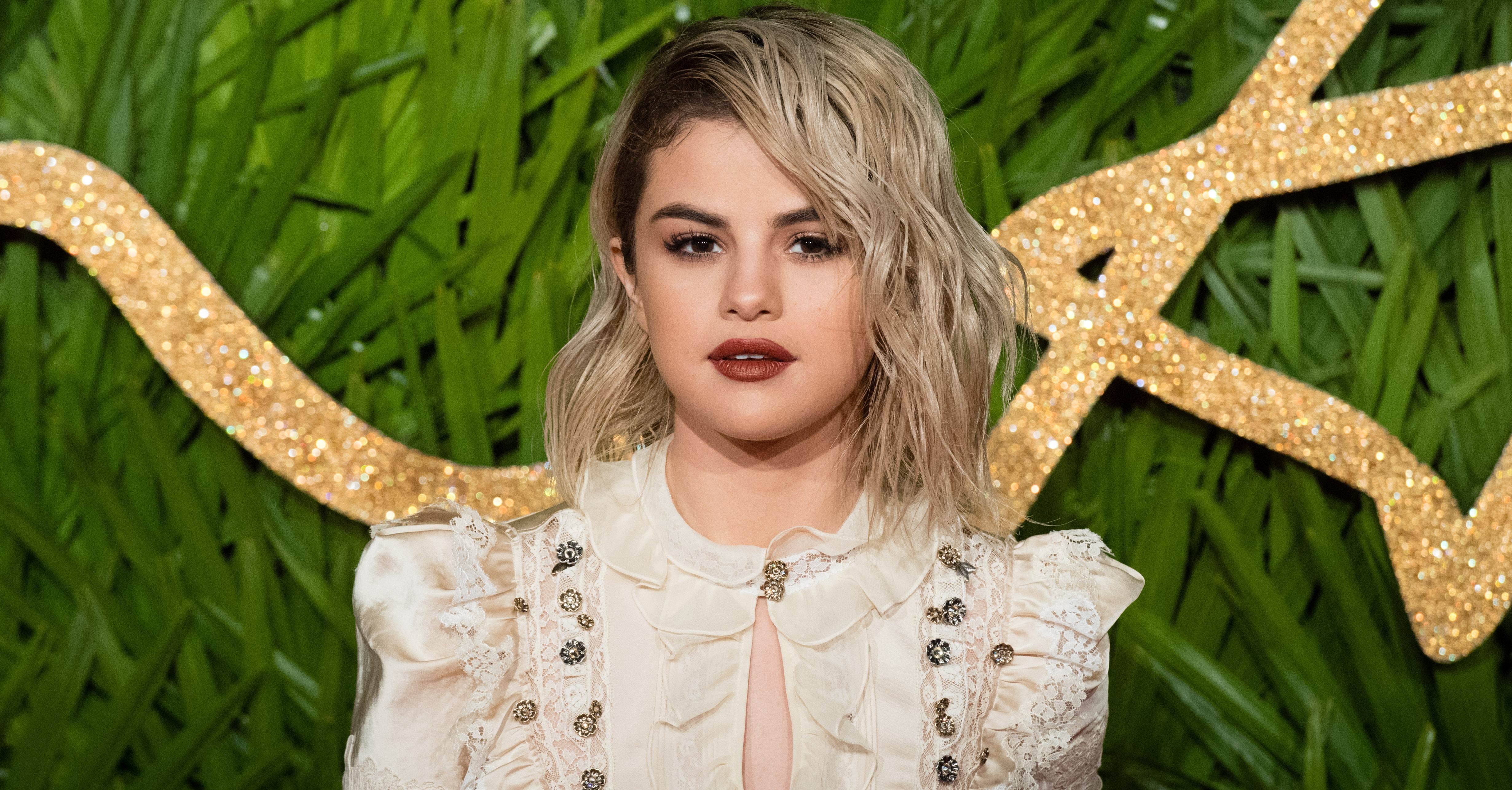 Selena Gomez on Anxiety in Harper's Bazaar PS Fitness(01)