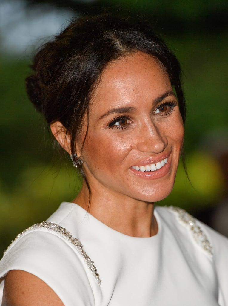 Meghan Markle White Theia Dress In Tonga October 2018 Popsugar Fashion Photo 17