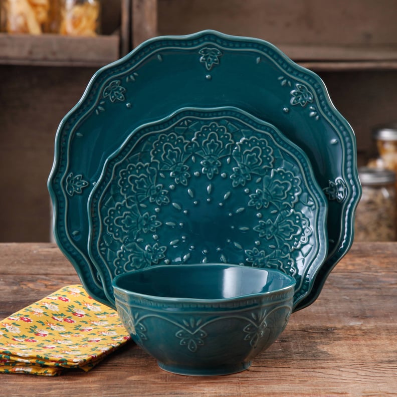 The Pioneer Woman's Gift Guide Is Filled With Dishware