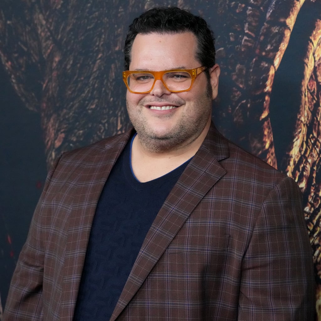 Josh Gad Takes His Daughter to See Taylor Swift's Eras Tour: 