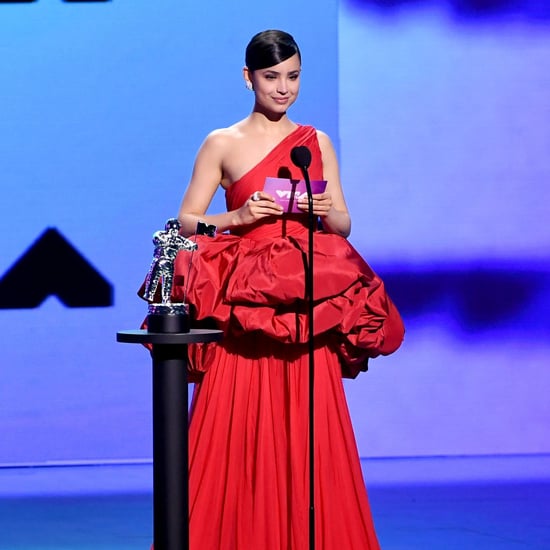 观看索菲亚·卡森在MTV音乐录影带大奖上关于投票的演讲
