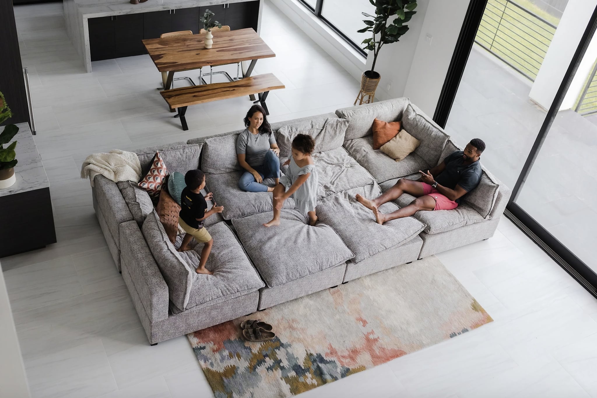 kwaliteit moeilijk tevreden te krijgen ik heb nodig Living Room Furniture For Large Families 2022 | POPSUGAR Home