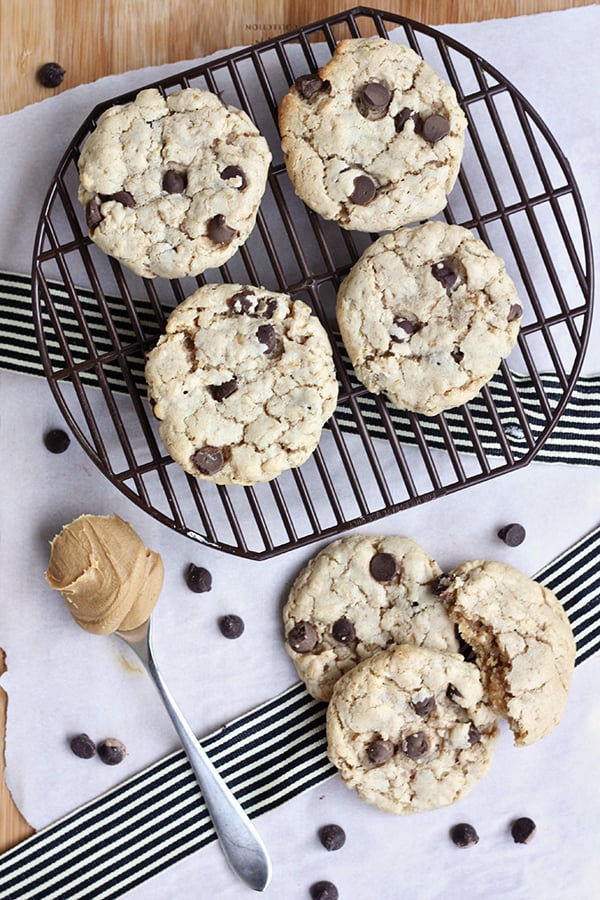 Peanut Butter Chocolate Chip Vegan Cookies