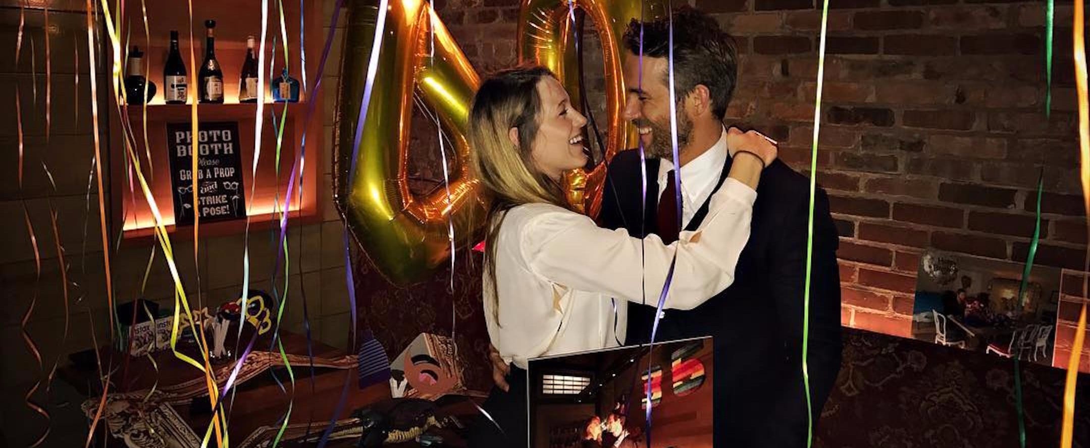 Blake Lively And Ryan Reynolds On His 40th Birthday Popsugar Celebrity 