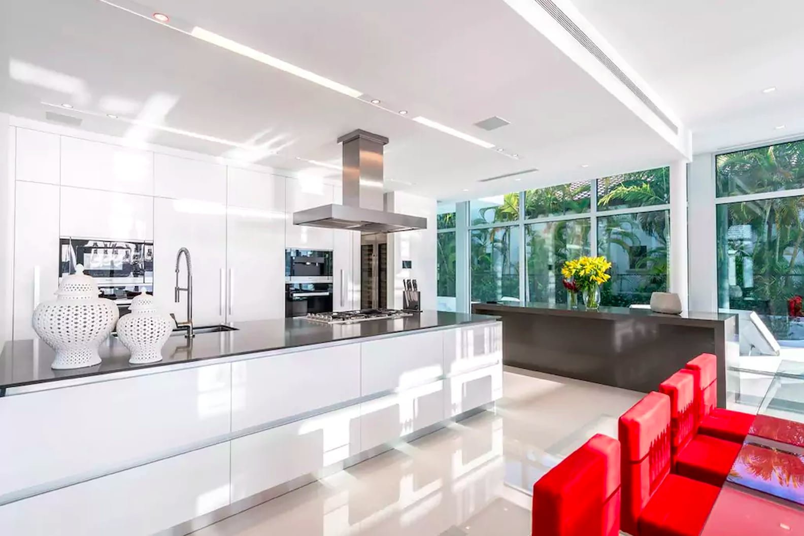 Kylie Jenner Miami Airbnb 2016 POPSUGAR Home