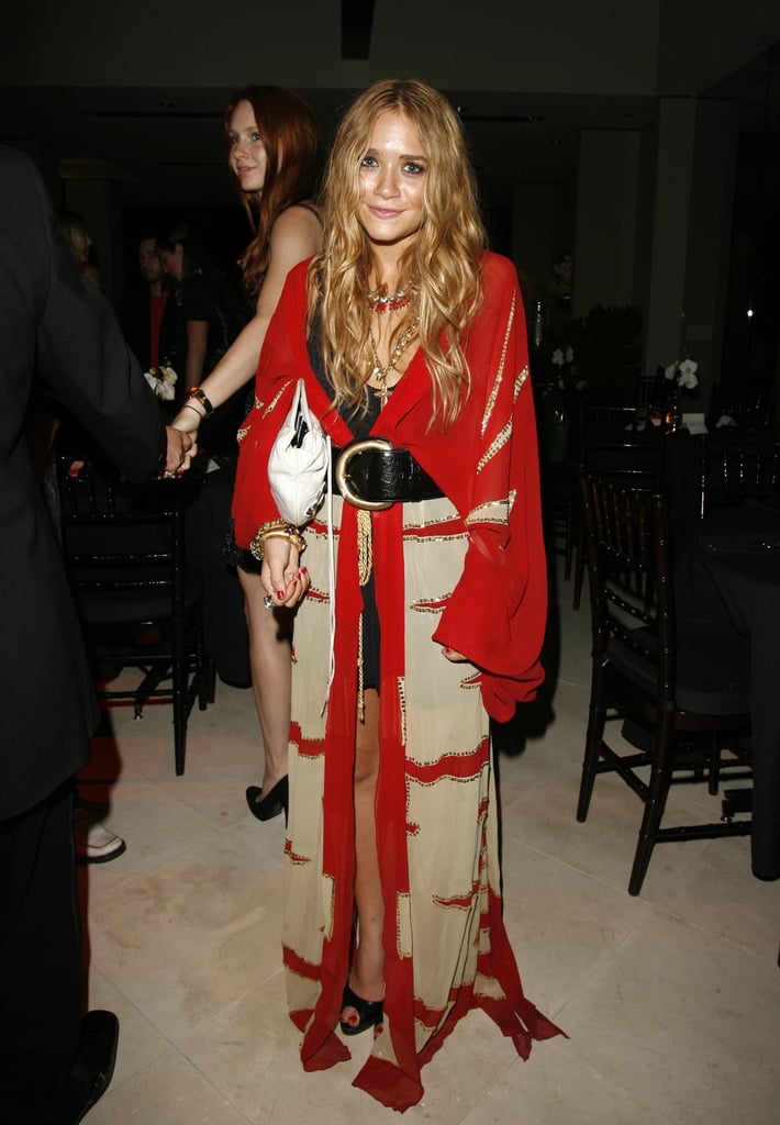 Go For Chunky Jewelry and Belt a Big Robe