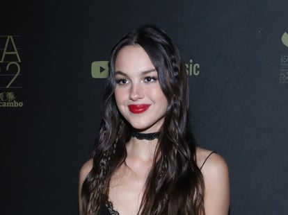Olivia Rodrigo Wears a ’90s Inspired Slip Dress | POPSUGAR Fashion