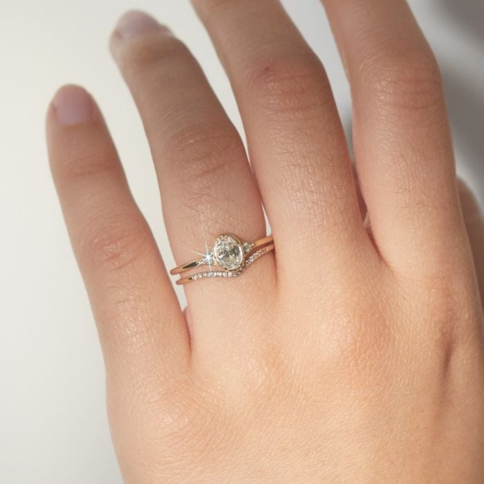 Ovals: Exemplar Solitaire Ring