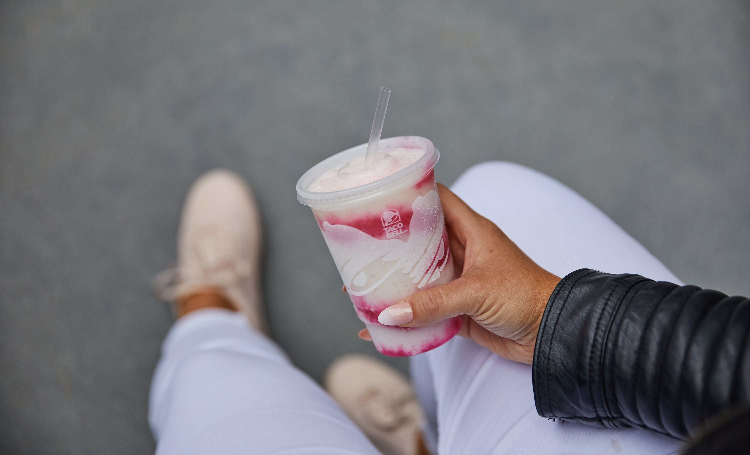 Taco Bell s New Dragonfruit Freeze Is So Pretty Photos