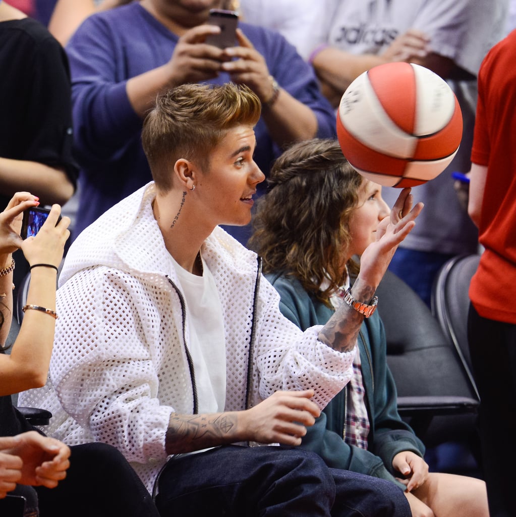 Justin Bieber at Basketball Game With His Mom