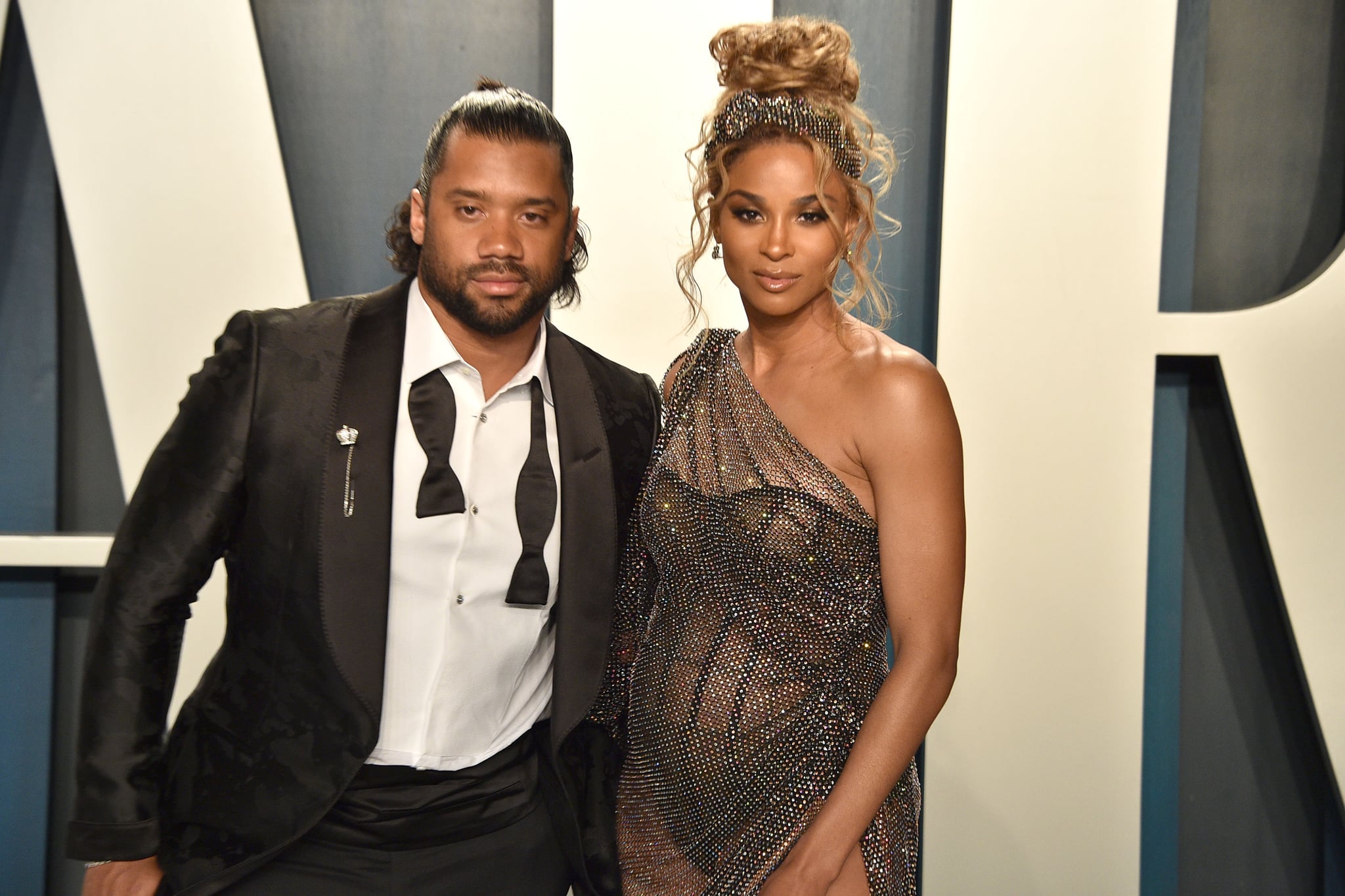 BEVERLY HILLS, CALIFORNIA - FEBRUARY 09: Russell Wilson and Ciara attend the 2020 Vanity Fair Oscar Party at Wallis Annenberg Centre for the Performing Arts on February 09, 2020 in Beverly Hills, California. (Photo by David Crotty/Patrick McMullan via Getty Images)