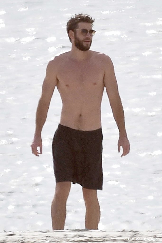 Liam Hemsworth Shirtless in Georgia Pictures October 2017