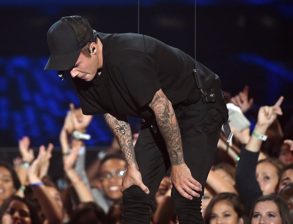Justin Bieber Crying At The Mtv Vmas 2015 Popsugar Celebrity Photo 4