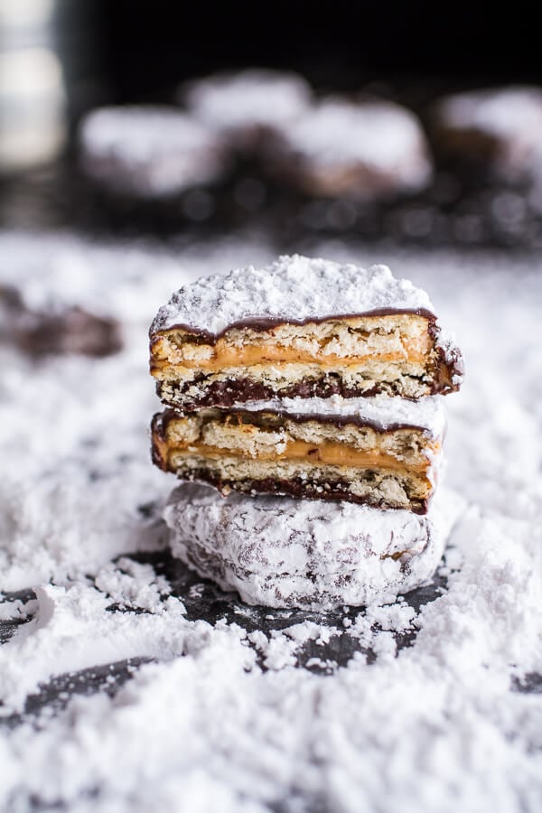 5-Ingredient Puppy Chow Ritz Cracker Cookies
