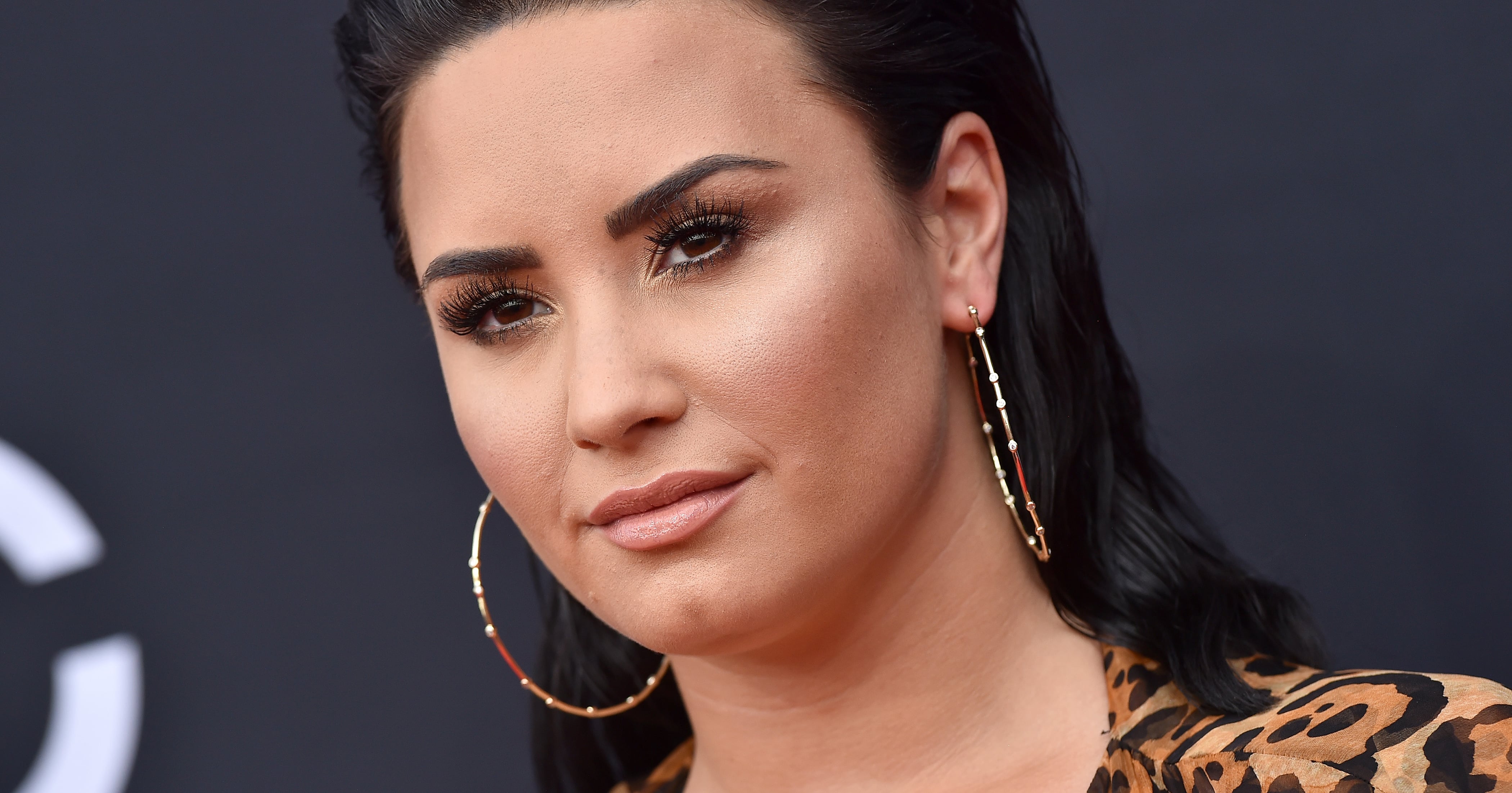 Demi Lovato Responds to Halsey Rolling Stone Cover PS Beauty(02)