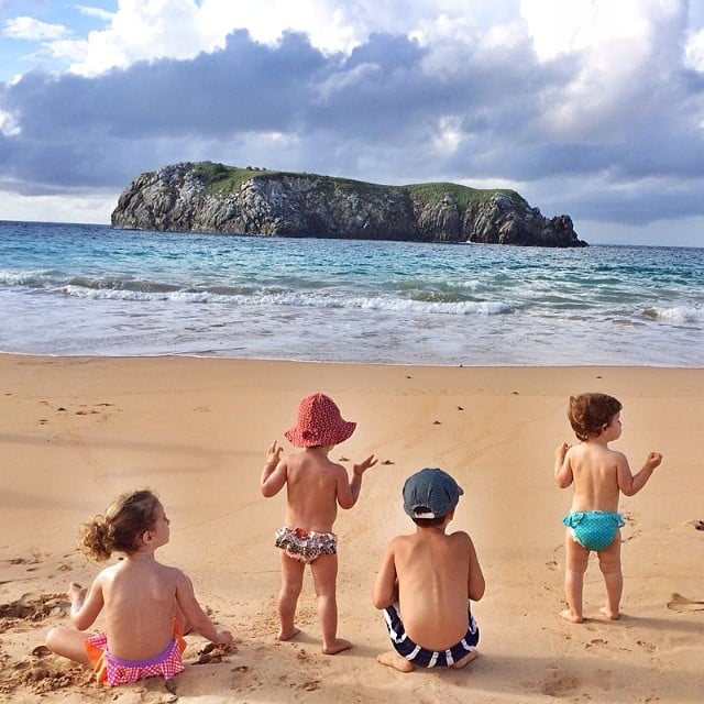 Vivian and Ben Brady took in the beautiful water view — and baby turtles — with their friends.
Source: Instagram user giseleofficial